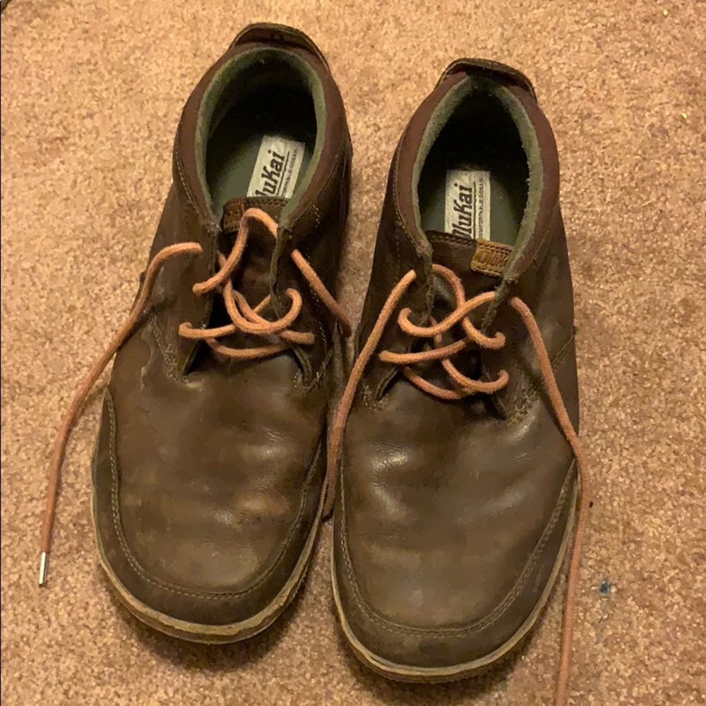 Olukai leather chukka boots